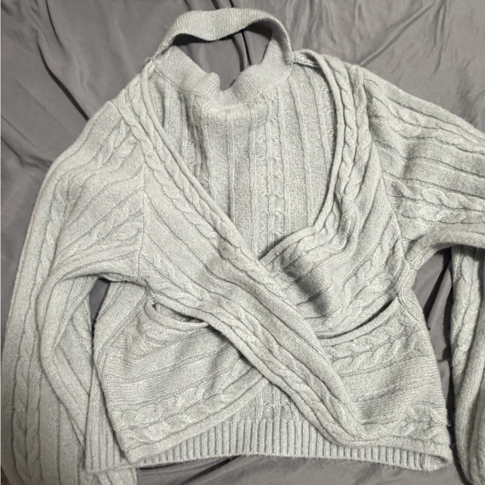 Chic Light Gray Cable Knit Sweater